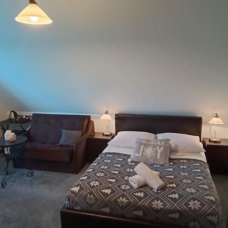 Bed and Breakfast Gosciniec Na Brzyzku Бялка-Татшаньска Экстерьер фото