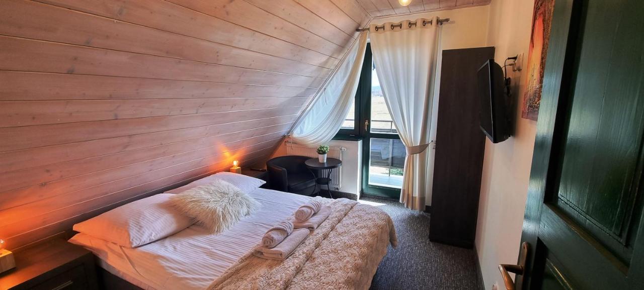 Bed and Breakfast Gosciniec Na Brzyzku Бялка-Татшаньска Экстерьер фото